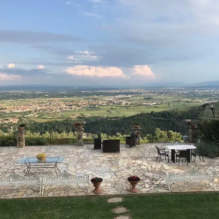 Cima Serra Farm stay Buti